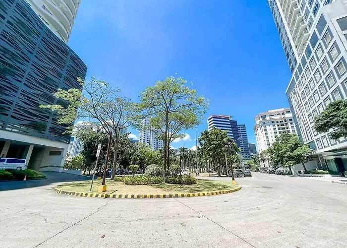 New Modern Cozy In Ayala Business Park