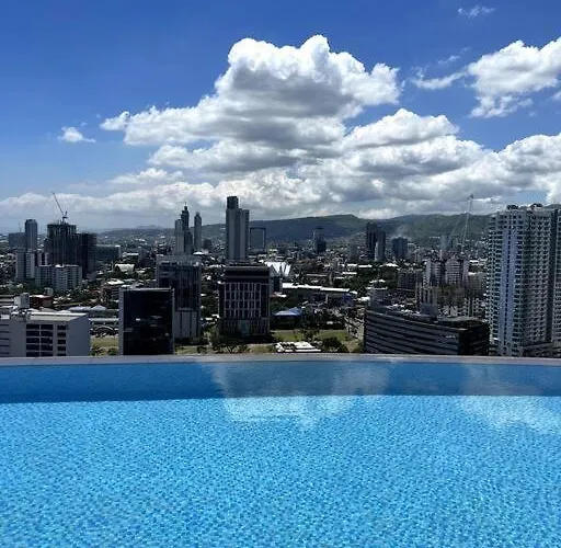 New Modern Cozy In Ayala Business Park Cebu