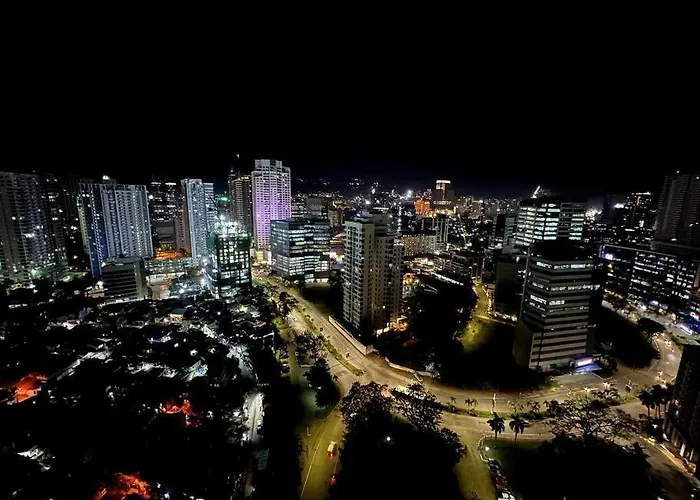 New Modern Cozy In Ayala Business Park *