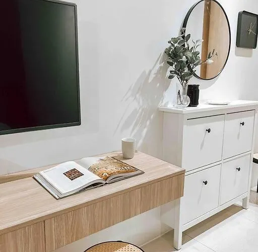 New Modern Cozy In Ayala Business Park Cebu